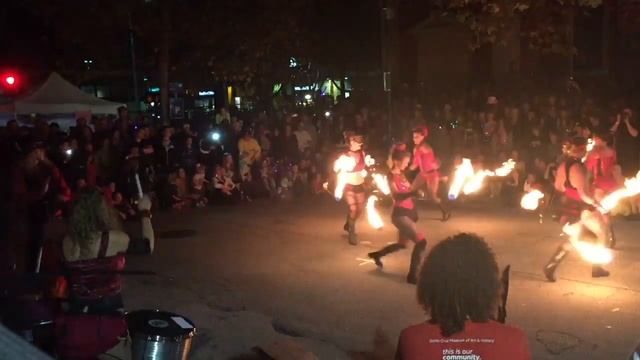 ❗️Фестиваль ОГНЯ И СВЕТА│Santa Cruz, CА│ Город пенсионеров или молодёжный рай❓ смотреть онлайн