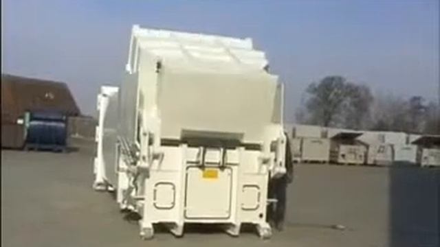 Мобильный компактор для отходов SPB с загрузочным ковшом смотреть онлайн