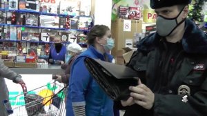 ДИКАЯ ОХРАНА И ПАРАШНИКИ МАГАЗИНА "СЕЗОН"...