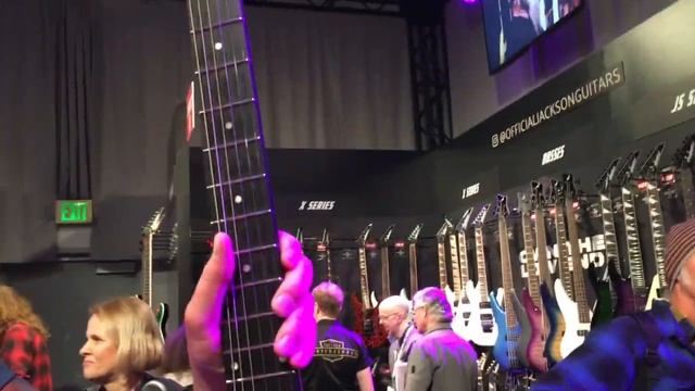 Edward Van Halen Signed EVH Wolfgang Guitar NAMM 2020 смотреть онлайн