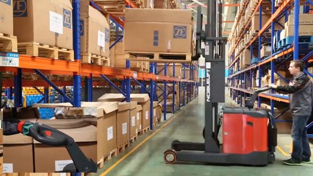 Electric Stacker Noblelift смотреть онлайн