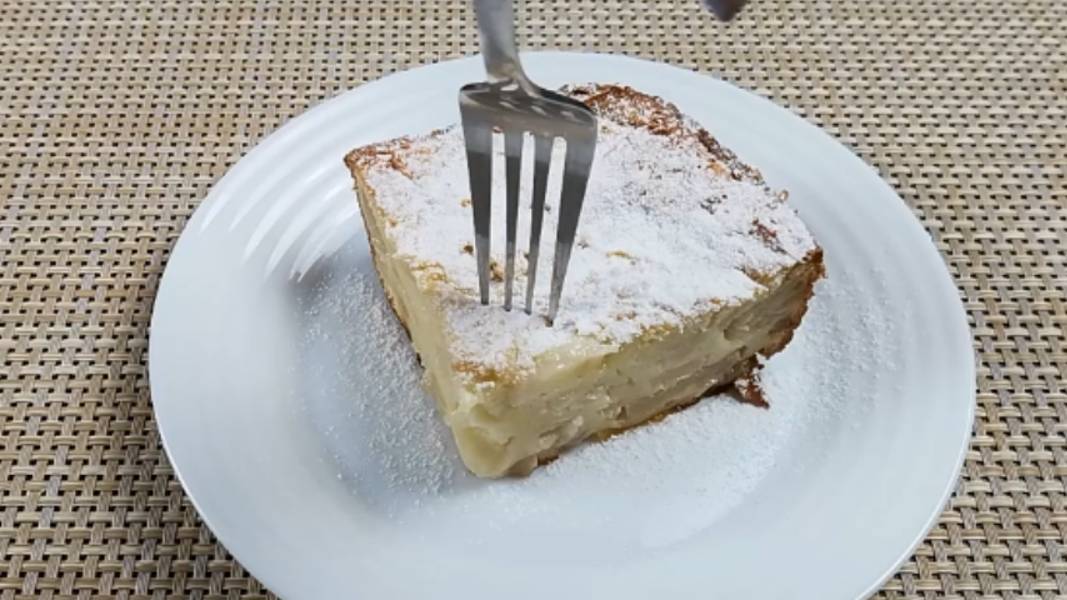 Очень яркий и насыщенный вкус,легко готовить!Пирог с грушами,нежный и очень вкусный смотреть онлайн