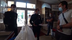 Мент быкует / Дерзкий проктолог дуркует...