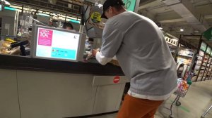 ОЧЕНЬ ТУХЛЫЙ МАГАЗИН С ДЫРЯВОЙ КРЫШЕЙ