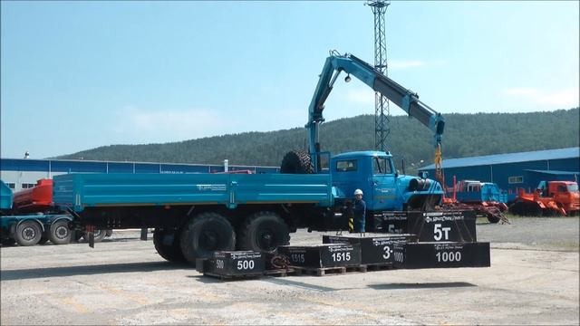 Бортовой автомобиль УСТ-5453 Урал 4320 с КМУ ИМ-95 Id5881