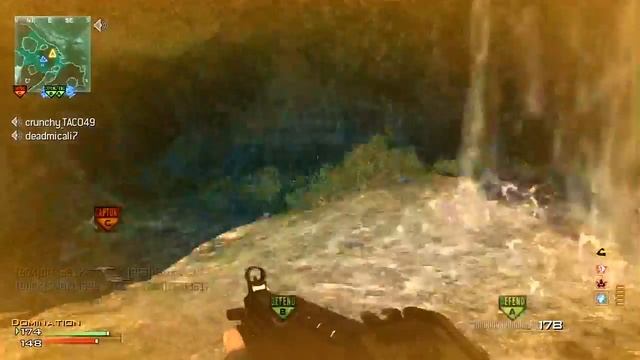 Modern Warfare 3: Clutch UNSILENCED UMP M.O.A.B on Village! | Fitting in With Others! смотреть онлайн