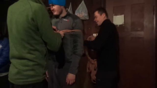 Туюк-Су 2017, Макса заматывают веревкой смотреть онлайн