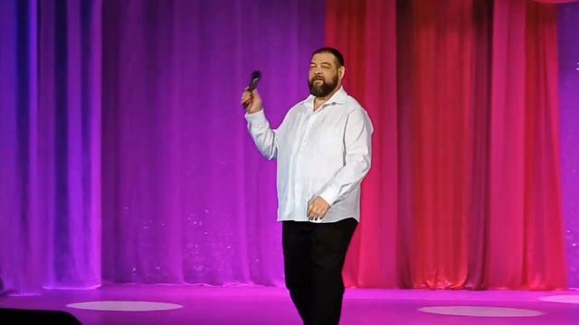 Концертная программа " Поет душа танцует осень". Посвященная дню пожилых людей. смотреть онлайн