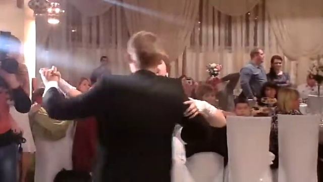 Весільний танець 💞 смотреть онлайн