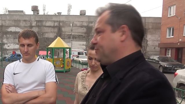 О строительном лобби и продажной власти - Полушин приехал к подписчикам в Октябрьский район смотреть онлайн