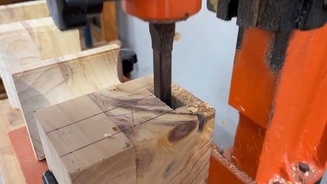 Extremely Ingenious Skills Woodworking Craftsman Worker || Build A Thick And Sturdy Bench