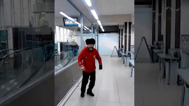 Дед в танцах! смотреть онлайн