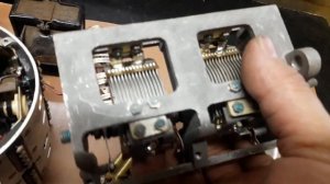 Полный разбор генератора Г4-18А. Что внутри?. Серебро. Медь. Алюминий.