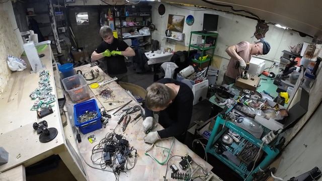 НОЧНОЙ ЗАКАЗ! РАЗБОР ХЛАМА НА МЕДЬ! МНОГО ЛАТУНИ И МЕДИ!МЕДЬ ИЗ МУСОРА! ПОМОЙКИ РОССИИ!МУСОР=ДЕНЬГИ! смотреть онлайн