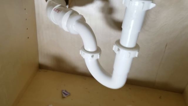 P-Trap Installation Drain Doesn’t Line Up Bathroom Sink Pipe смотреть онлайн