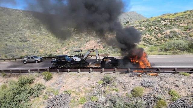 Chevy Duramax caught fire while pulling a load.-Arizona- Drone- Mavic Air 2 DJI смотреть онлайн