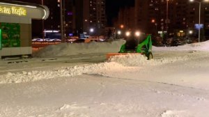 Bobcat s175 snow cleaning. Чистка снега, мини- погрузчик бобкет с175