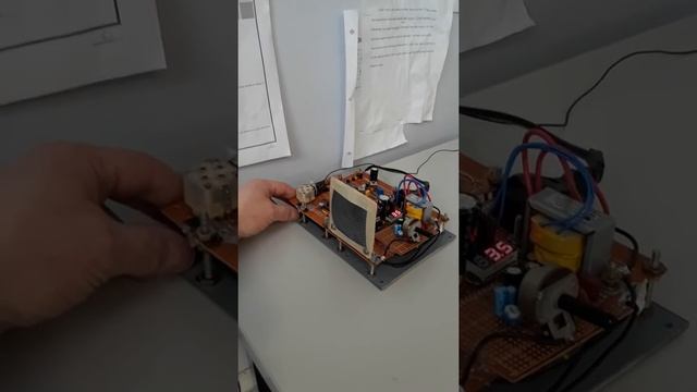 Superheterodyne AM Receiver смотреть онлайн