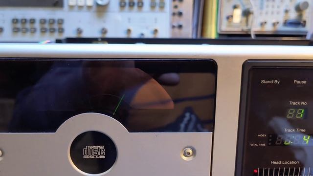 Phase Linear 9500: Very early CD player. смотреть онлайн