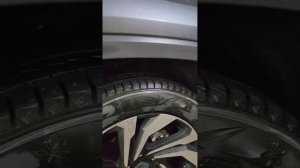 После полировки автомобиля весь  пластик Фендера покрылись белым налётом, как это убрать.