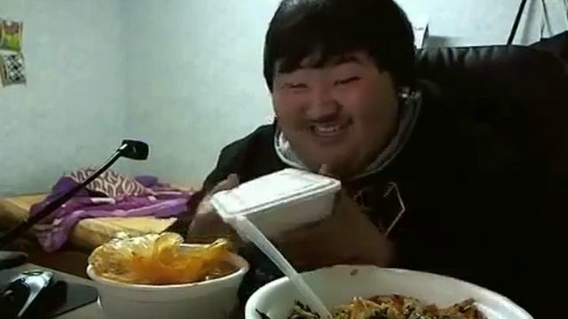 Смешное видео кореец ржёт смотреть онлайн
