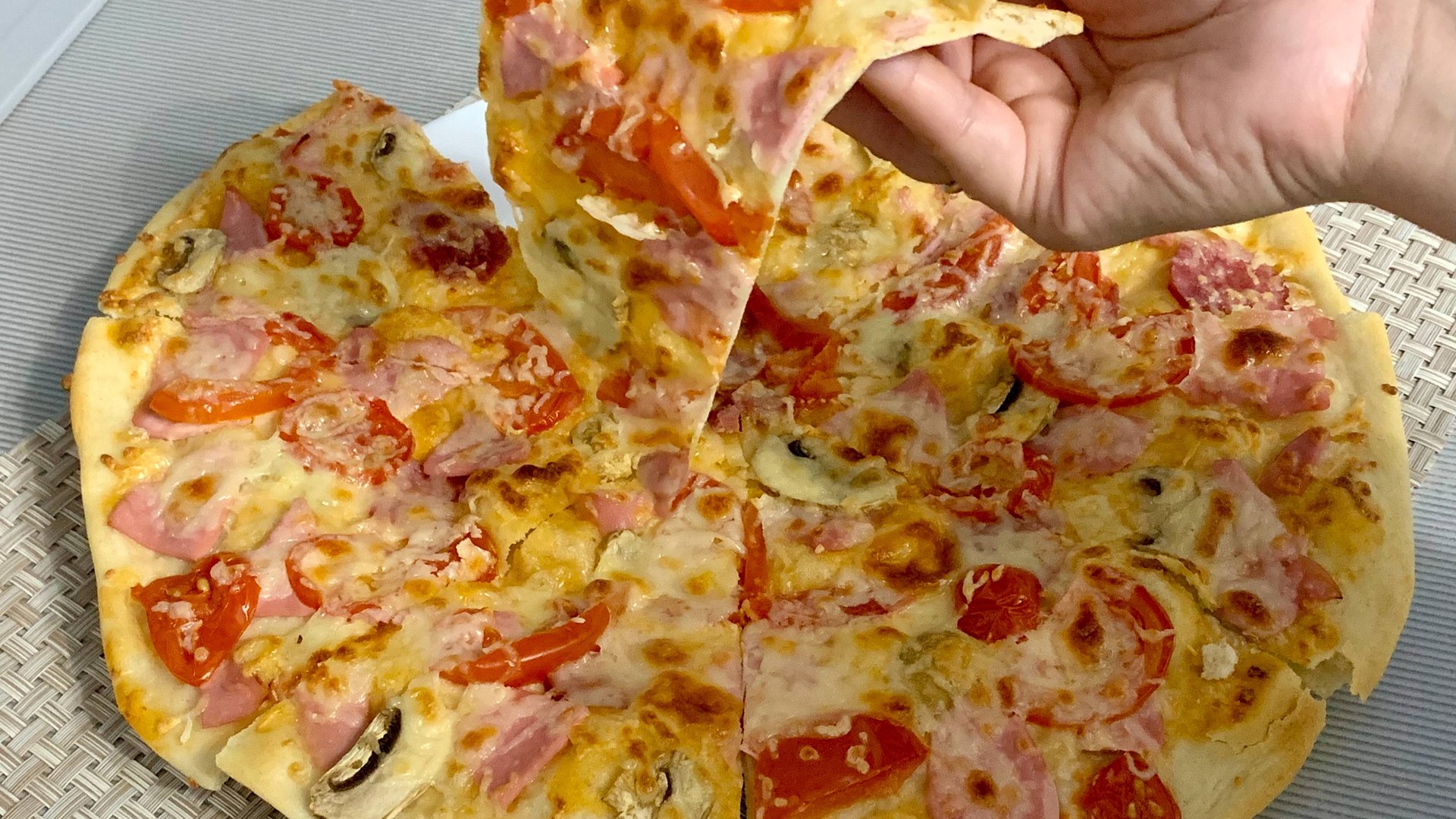 Тонкое Тесто для Пицца / Итальянский Рецепт смотреть онлайн