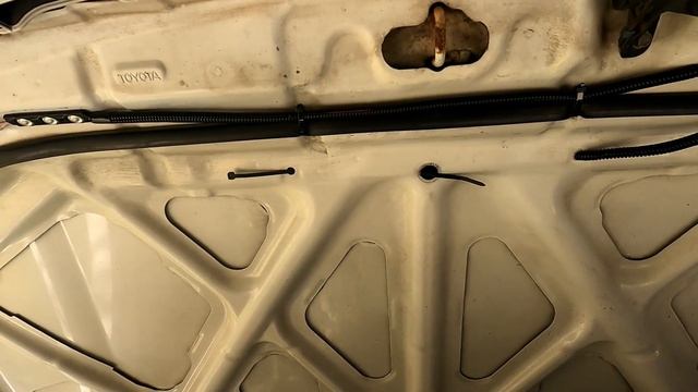2004 TOYOTA TUNDRA - ADDING UNDER THE HOOD LED LIGHTS! EASY DIY UPGRADE! смотреть онлайн