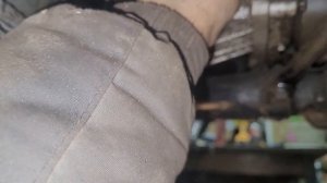 Замена подушек двигателя и задних пружин на ниве .