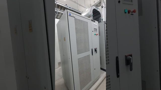 Training SVG-1200kvar of Sinexcel to customer. смотреть онлайн