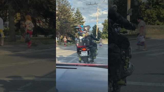 Вот так наши менеджеры добираются на покатушки! #беримото #эндуро #мото #enduro #покатушки смотреть онлайн