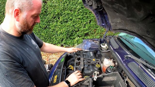 Mini One & Cooper, R50 & R52, 1.4 & 1.6 Litre - Alternator Change, Full Removal & Fitment - Pt. 1 смотреть онлайн