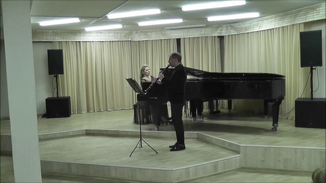 Илья Коптев (кларнет), Ксения Викторовна Ларионова (фортепиано). А. Пьяццолла «Танго» смотреть онлайн