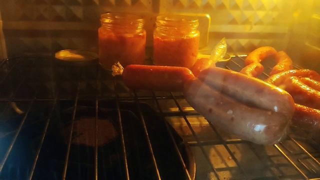 Новый рапид😋 😍 Теперь колбаски смотреть онлайн