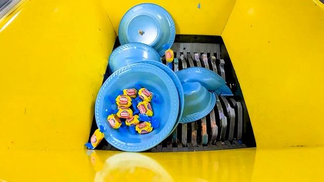 Shredder VS Barbie Dolls- Top Shredder Machine Home Experiment Compilation