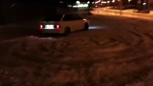 белая тринашка смотреть онлайн