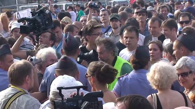 Марш несогласных , 31.07.10.Москва Триумфальная площадь смотреть онлайн