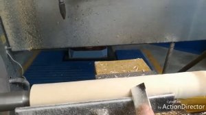 точение дерева на токарном станке по металлу.