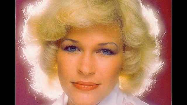 Sunday Morning Coming Down Carroll Baker смотреть онлайн