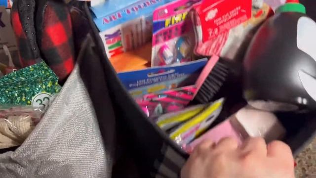 Stocking Stuffer Ideas for Girls Age 5 and 13 Yrs Old🎄🎅#dollartree #stockingstuffers #lastminute смотреть онлайн