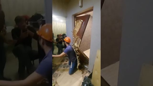 Будни ТБ на заводе смотреть онлайн