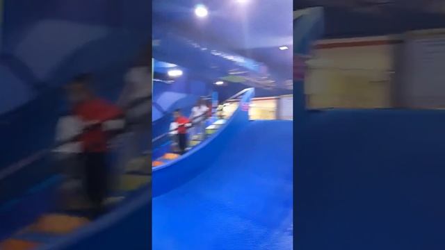 Детский развлекательный центр" Космопарк" смотреть онлайн