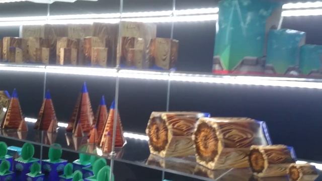 Выставка "Артикул и Бахила" в ЦСК "Смена". Художница Ирина Корина. Интервью, комментарии, реакция. смотреть онлайн