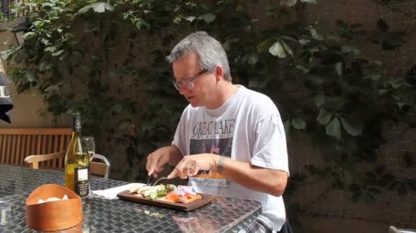 Smart Eat TV: Local Salmon & Cheese at Opera Bistro