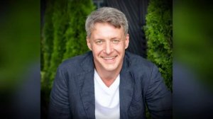 ТОЛЬКО ПОСМОТРИТЕ! Как живет и выглядит сейчас актер Александр Макогон и его личная жизнь?