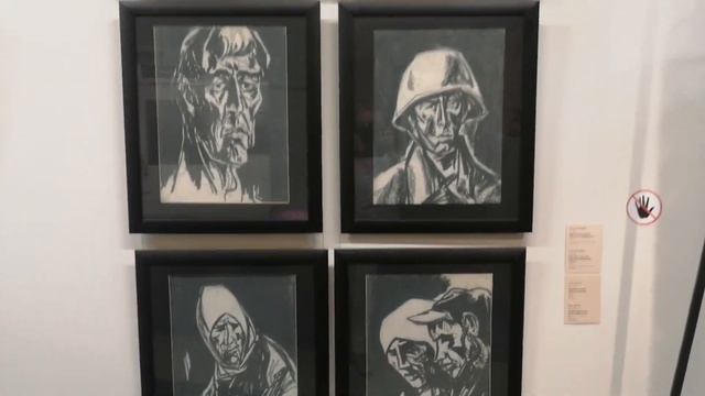 Основная экспозиция частного музея Эрарта смотреть онлайн