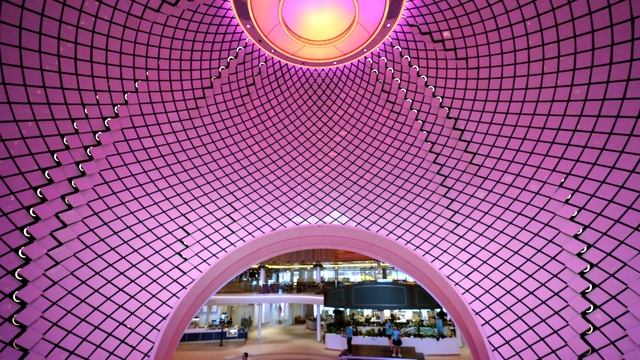 The World s Largest Kinetic Art Sculpture - The Pearl by BREAKFAST смотреть онлайн