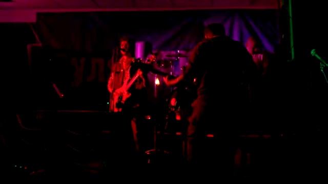 Константин Ступин - Качели (выступление в клубе "ПУЛЯ СЕРЕБРА" г. Воронеж 12.10.2014) смотреть онлайн