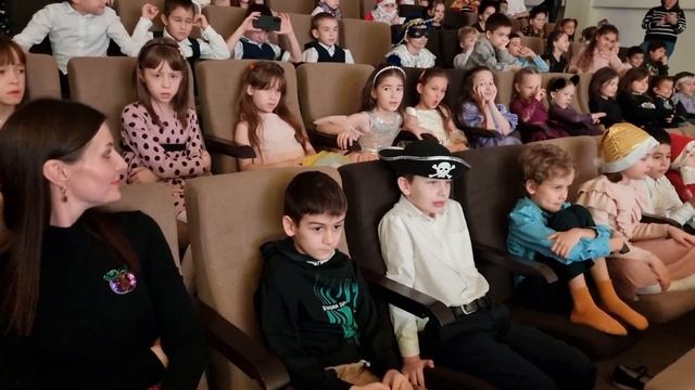 Школьный Новый год 2023-2024 !!! смотреть онлайн