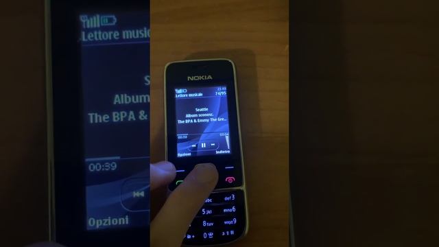 Nokia X3-00 vs Nokia 2700 Classic speaker test смотреть онлайн