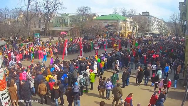 Карнавальное шествие на Дерибасовской. Юморина 2018. смотреть онлайн